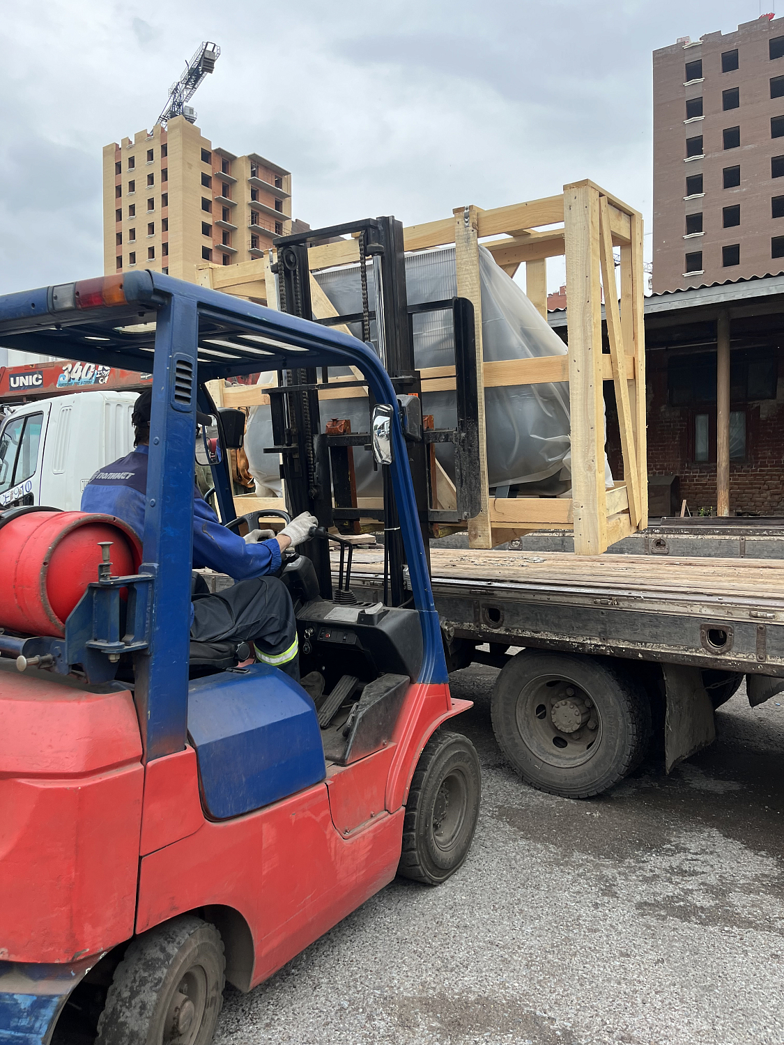 Отгрузка поршневых компрессоров Remeza СБ4/Ф-500.LT100-7,5 кВт, СБ4/Ф-500.LT100/16-7,5 и СБ4/С-100.LB30A в г. Красноярск