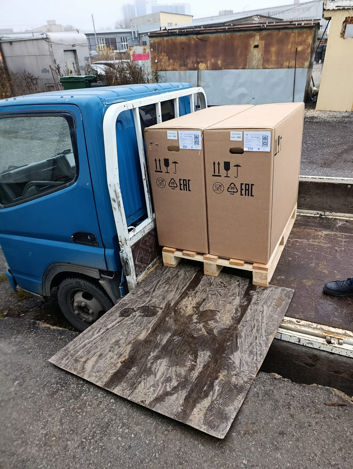 Отгрузка поршневых компрессоров Remeza СБ4/С-100.LB30A в г. Волгоград